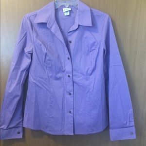 Long sleeves button-down